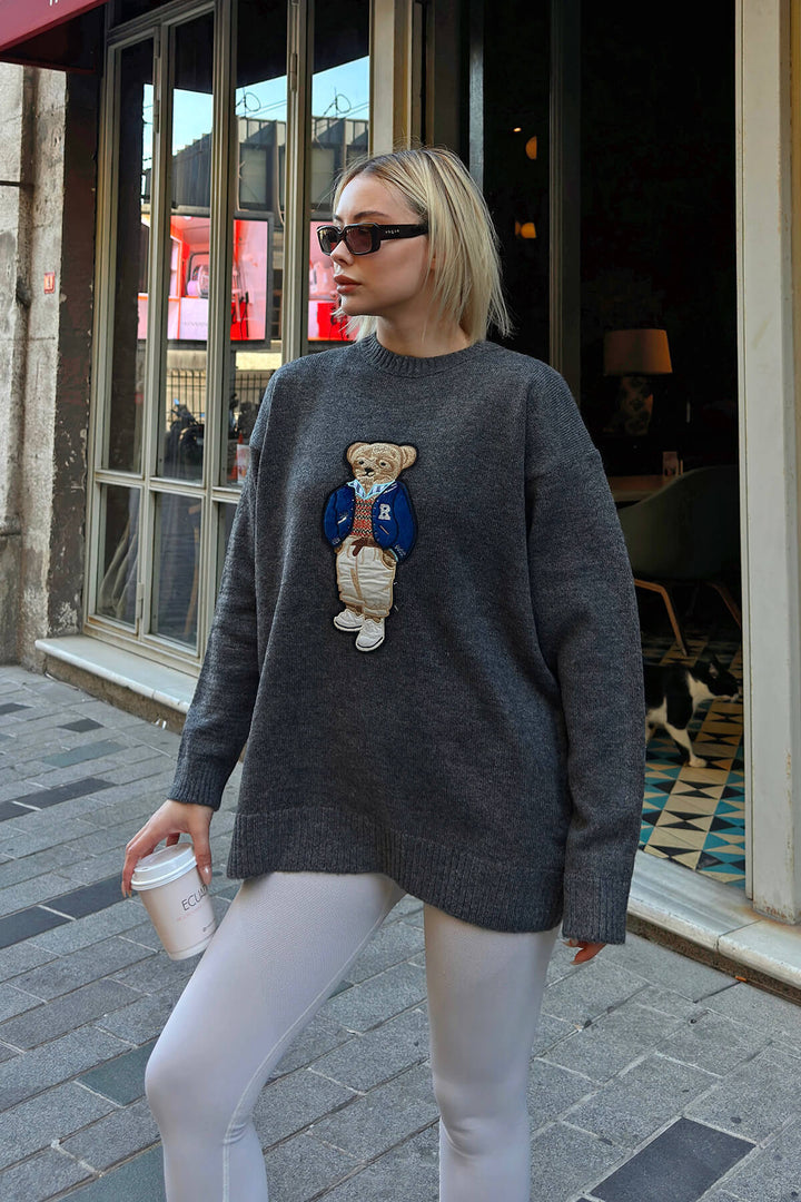 Süzene Bear Crew Neck Sweater