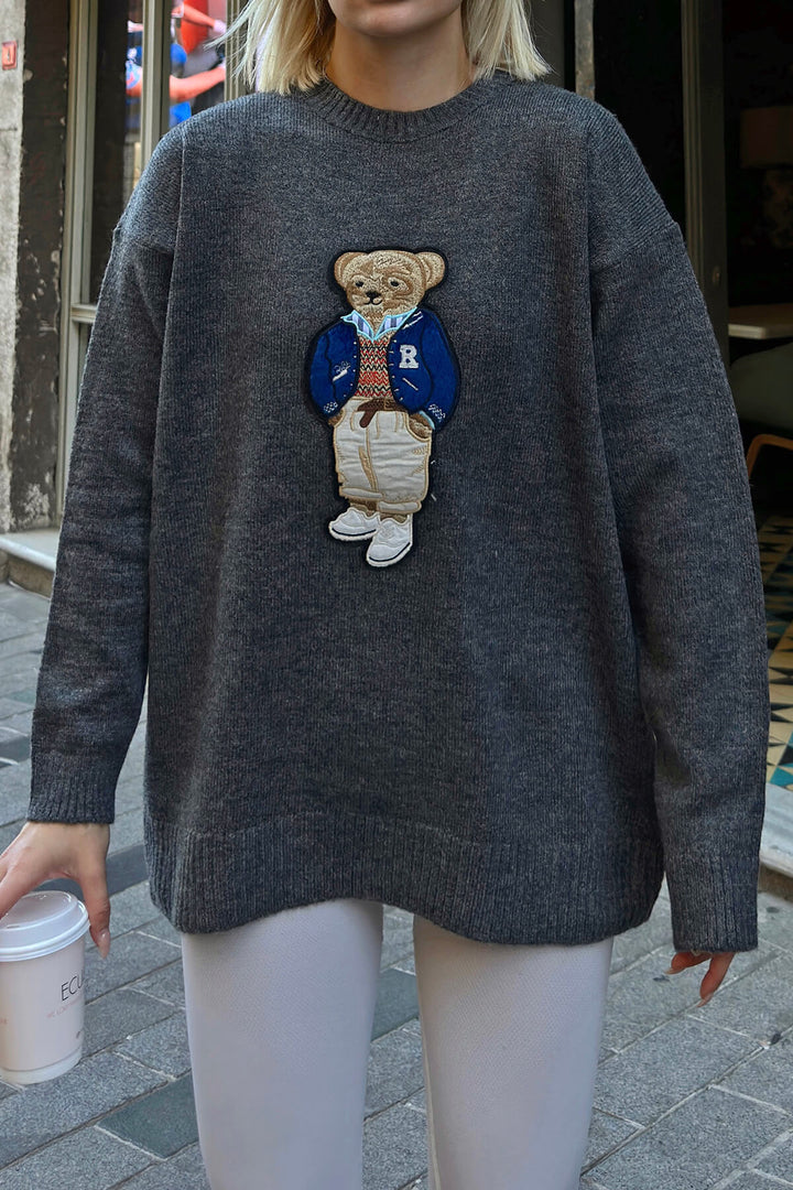 Süzene Bear Crew Neck Sweater